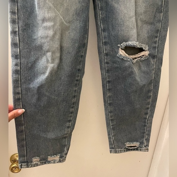 SHEIN distressed Jeans size Small / 4 - Picture 4 of 8